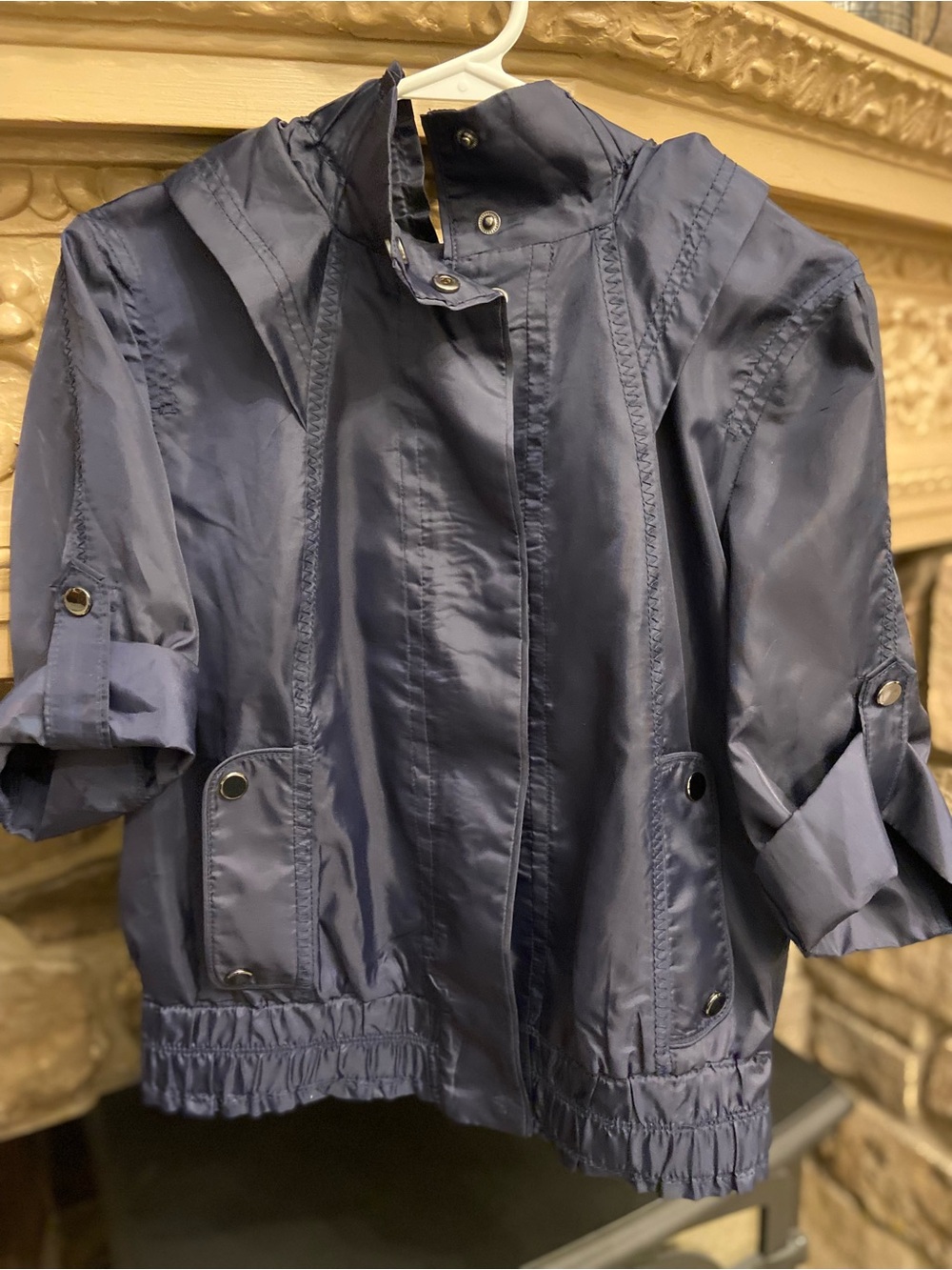 White House Black Market Navy women’s shorter sleeved Rain Jacket